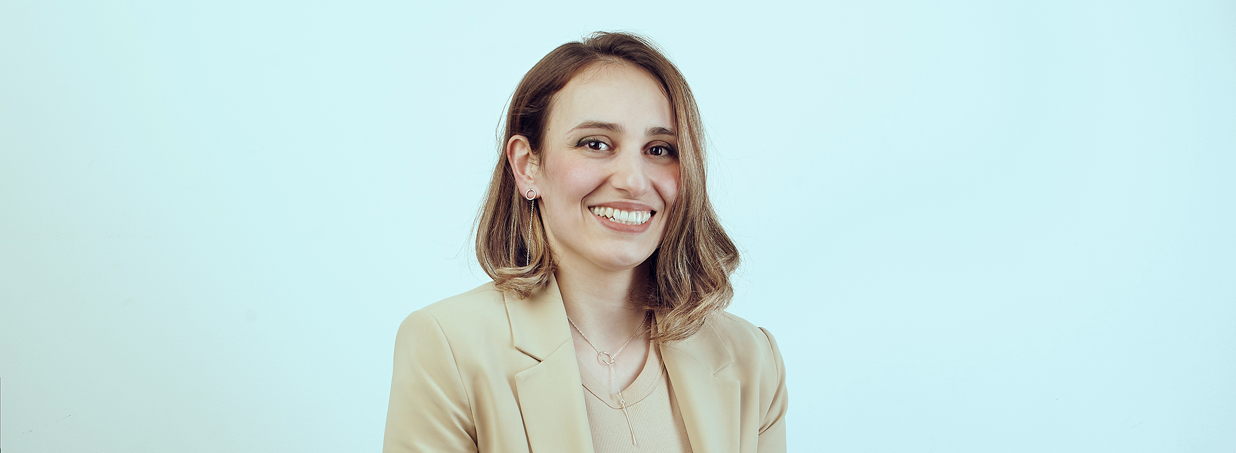 «Երկնքում զգում ես՝ կյանքդ բառի բուն իմաստով քո ձեռքերում է»․ Դիանա Սահակյան՝ բժիշկը, որ դարձավ Հայաստանի առաջին կին&nbsp;օդաչուն