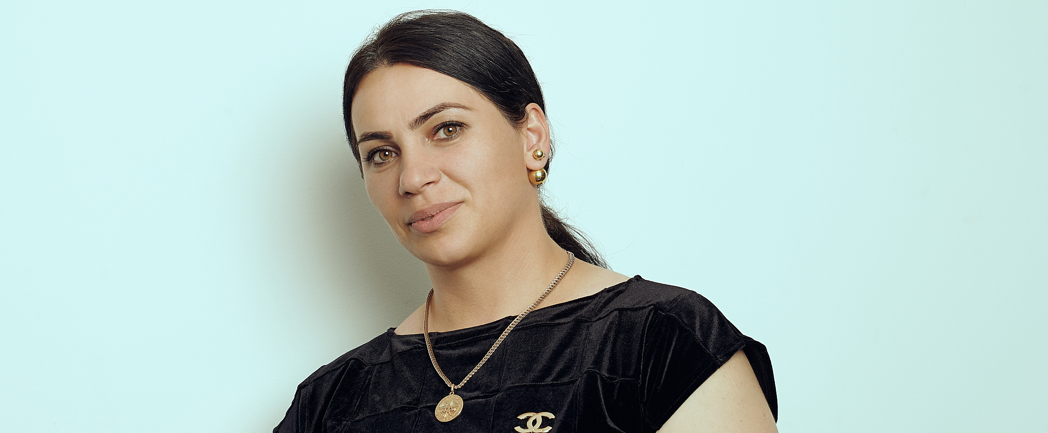 «Հասկացա՝ եթե մտածեմ անցյալի մասին, ոտքի չեմ կանգնի, իսկ ես ուժեղ եմ, ես չեմ հանձնվում». Հռիփսիմե Խուրշուդյանը՝ ցավից՝&nbsp;հաղթանակ￼